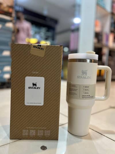 Premium 40oz Stainless Steel Tumbler – Leakproof & Stylish