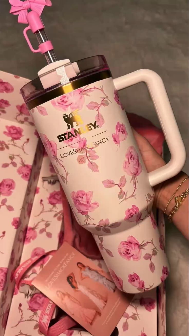 Pink Floral Stainless Steel Tumbler – 40oz Insulated with Handle & Straw