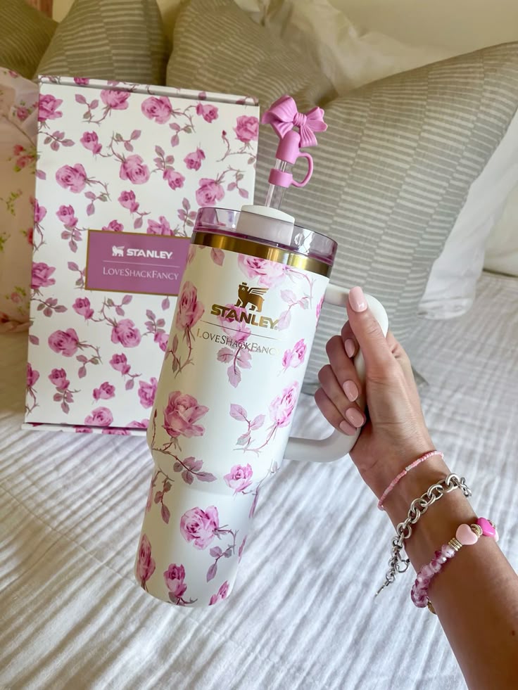 Pink Floral Stainless Steel Tumbler – 40oz Insulated with Handle & Straw