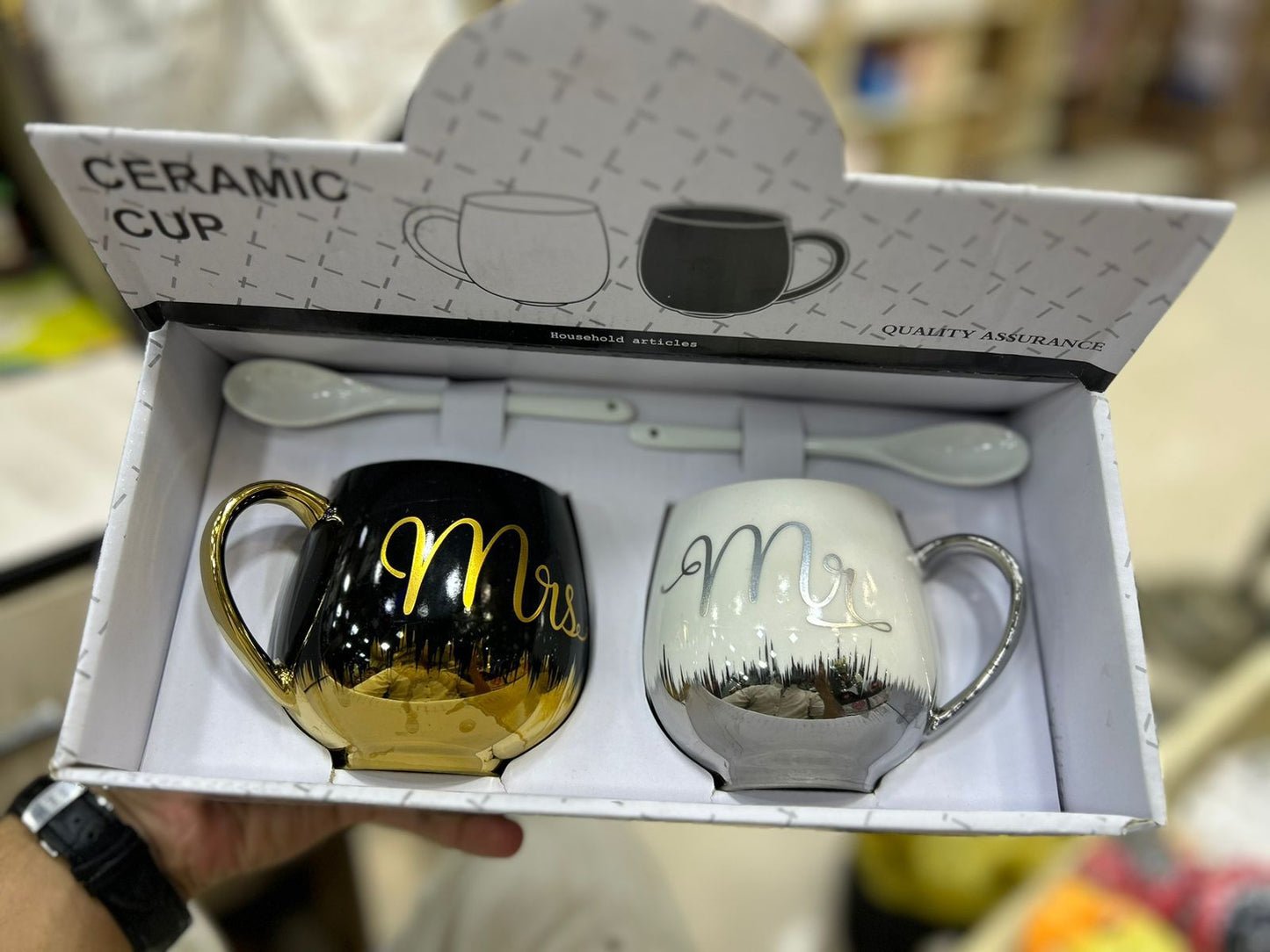 Mr & Mrs Mugs – Set of 2 Ceramic Cups