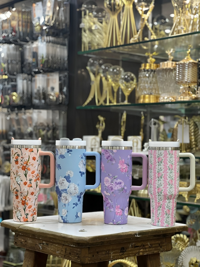 Premium Stainless Steel Tumbler β Hot & Cold Insulated Drinkware