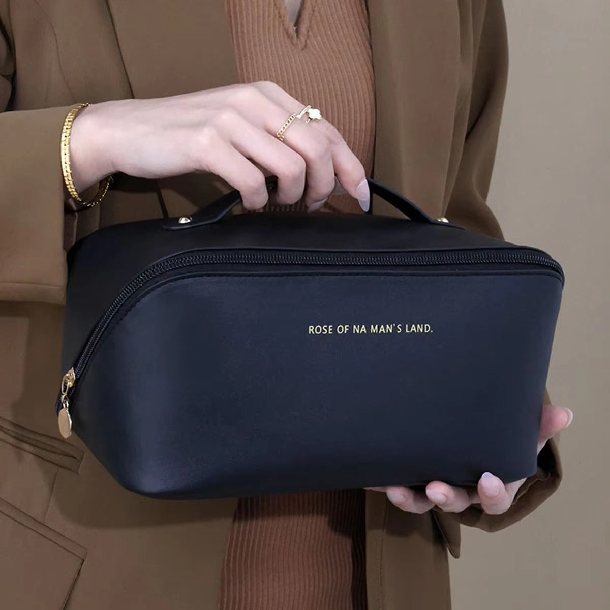 PU Leather Large Capacity Travel Cosmetic Bag – Waterproof & Stylish Organizer