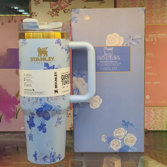 Floral Tumblers β Elegant Insulated Drinkware with Beautiful Flower Prints