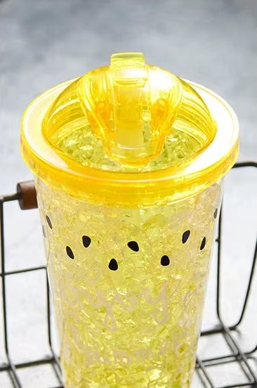 π§600ML Broken Ice Straw Bottle | Stylish Sipper for Juice, Milk & Water π₯€