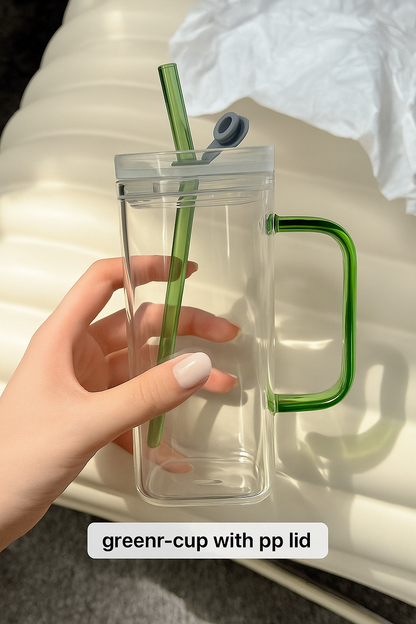 🍃 Vintage Vibes Glass Sipper – Green Lid & Handle | Retro Charm Meets Modern Use