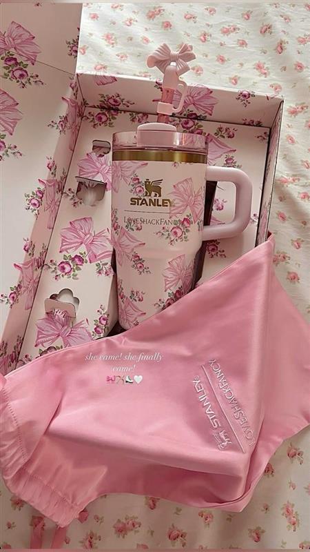 Limited Edition - Trending Alert! Stanley Floral Tumblers Now in Stock 20oz and 40oz
